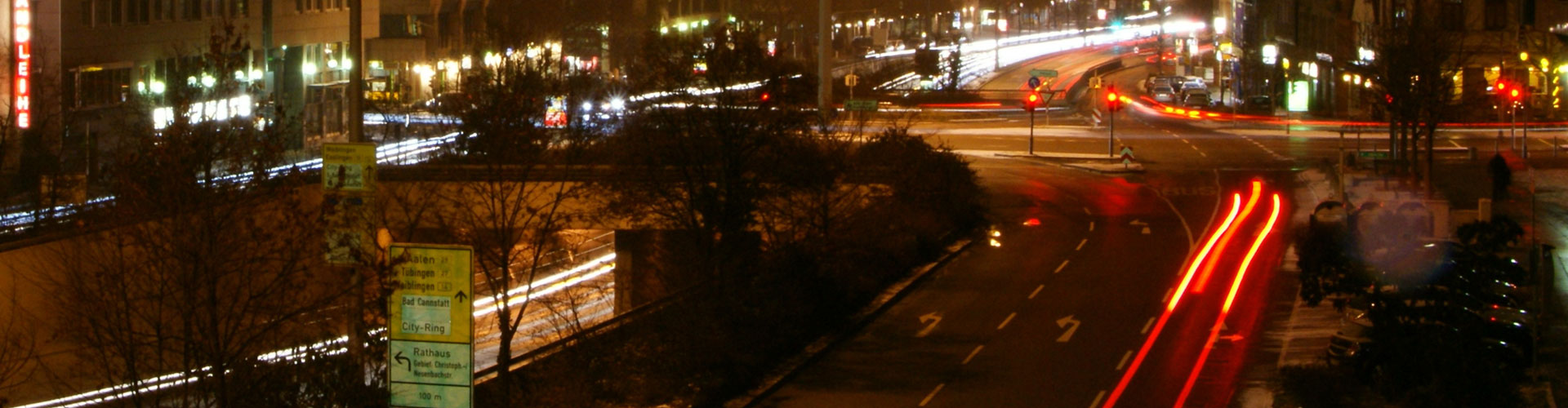 Stuttgarter Straße bei Nacht (Bild: flickr.com/Martin Abegglen CC BY-SA).